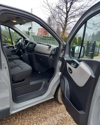 Renault Trafic cena 48900 przebieg: 350000, rok produkcji 2018 z Torzym małe 29